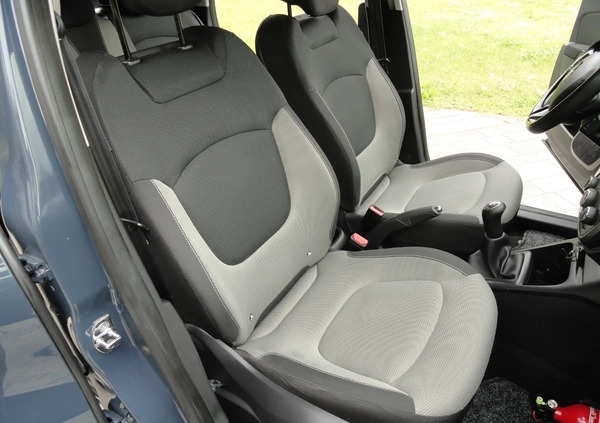 Renault Captur cena 36800 przebieg: 144000, rok produkcji 2015 z Koprzywnica małe 326